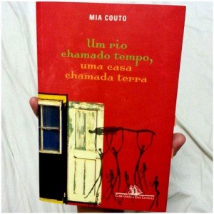 Um rio chamado tempo, uma casa chamada terra